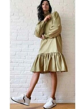 ✅ Avavav Firenze Dress Smock Ruffle in Olive Green